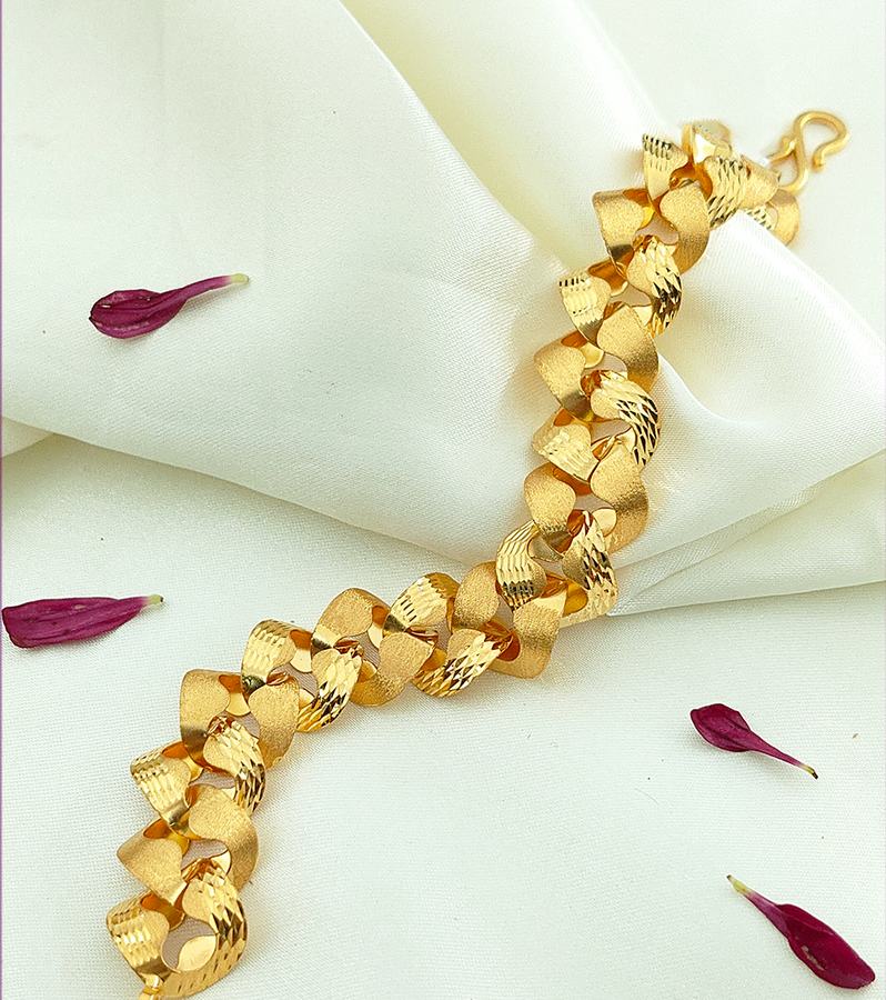 Fancy Gold Men's Bracelet with Twisted & Texture Link Pattern