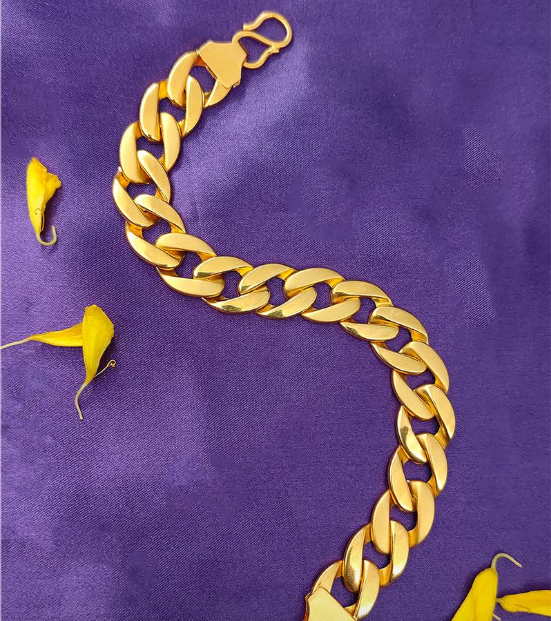 Charismatic Gold Men's Bracelet