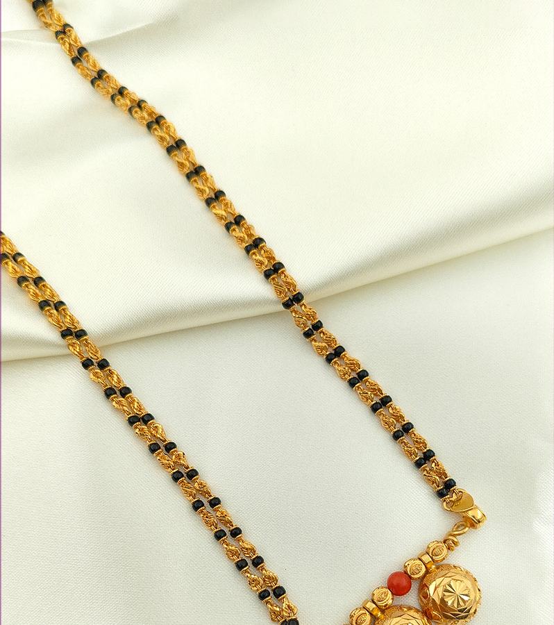 Traditional Gold Karimani Mangalsutra