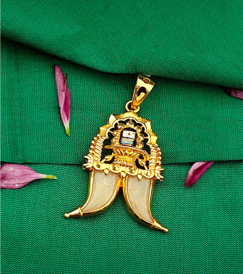 Artisanal Double Puligoru Gold Shivling Locket