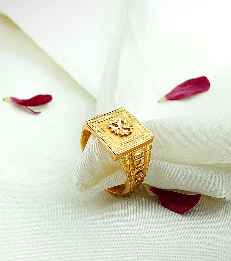 Opulent and Regal Gold Signet Ring for Men